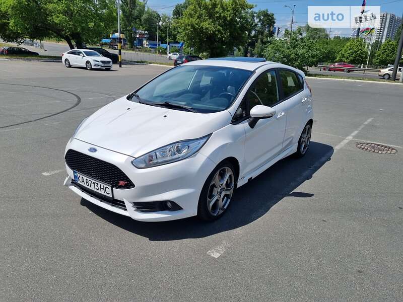 Хэтчбек Ford Fiesta 2019 в Киеве
