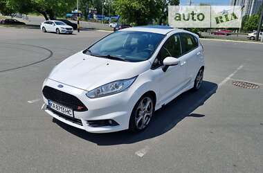 Хэтчбек Ford Fiesta 2019 в 