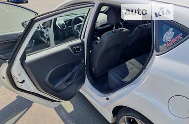 Хэтчбек Ford Fiesta 2019 в 