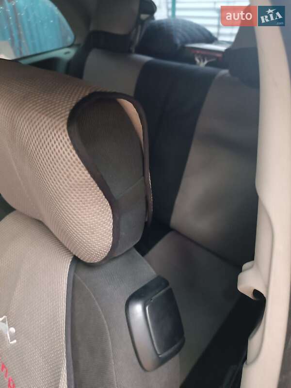 Хэтчбек Ford Fiesta 2004 в Томашполе фото 6 Хэтчбек Ford Fiesta 2004 в Томашполе