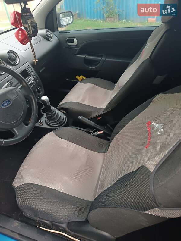 Хэтчбек Ford Fiesta 2004 в Томашполе фото 8 Хэтчбек Ford Fiesta 2004 в Томашполе