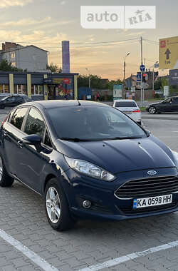 Хэтчбек Ford Fiesta 2015 в Киеве