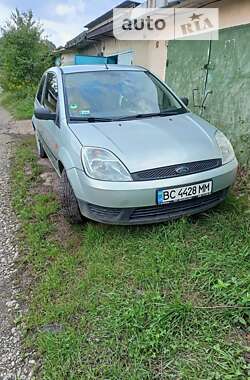 Хэтчбек Ford Fiesta 2003 в Долине