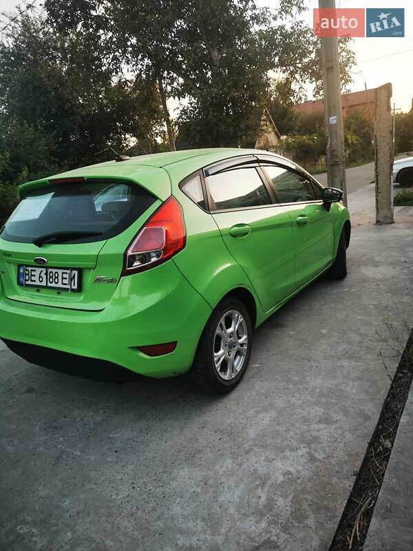 Хэтчбек Ford Fiesta 2013 в Кривом Роге