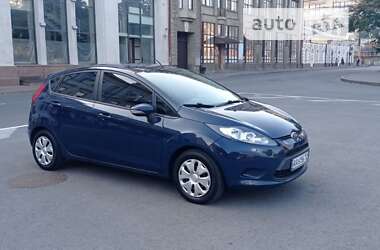 Хетчбек Ford Fiesta 2012 в 