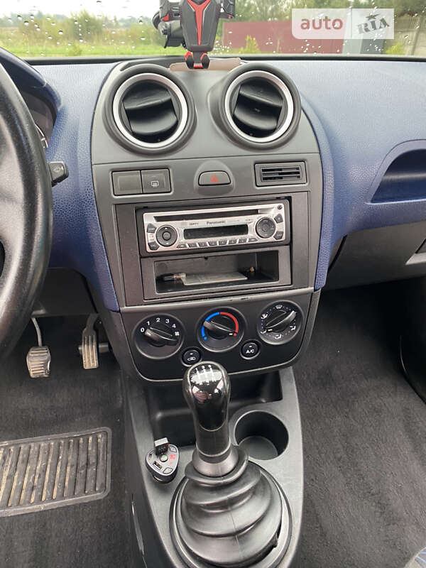 Хэтчбек Ford Fiesta 2006 в Львове фото 12 Хэтчбек Ford Fiesta 2006 в Львове
