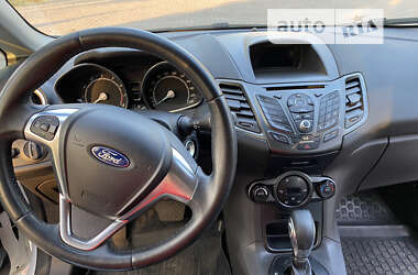 Хэтчбек Ford Fiesta 2015 в Лубнах