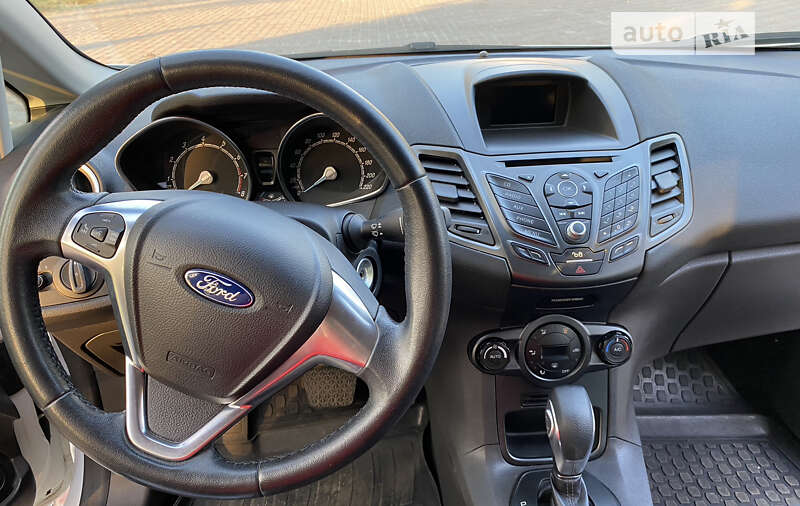 Хэтчбек Ford Fiesta 2015 в Лубнах фото 7 Хэтчбек Ford Fiesta 2015 в Лубнах