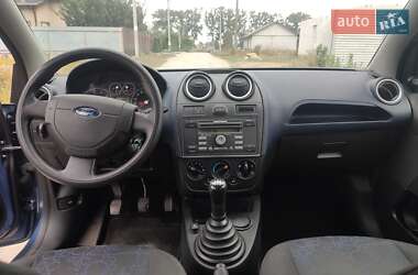 Хэтчбек Ford Fiesta 2006 в Киеве