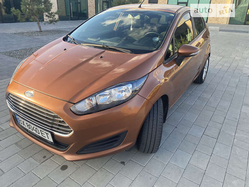 Хэтчбек Ford Fiesta 2015 в Хмельницком