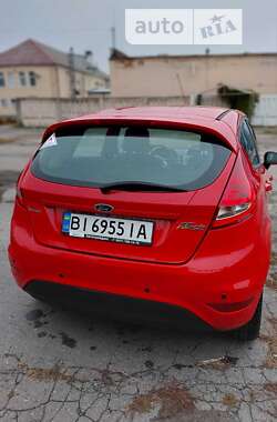 Хэтчбек Ford Fiesta 2010 в Полтаве