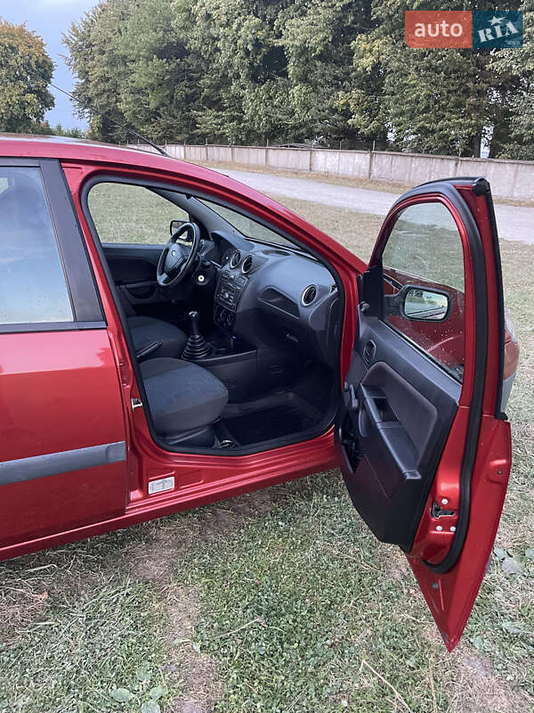 Хетчбек Ford Fiesta 2008 в Полтаві
