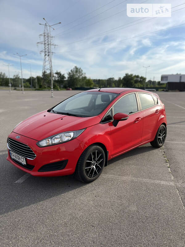 Хетчбек Ford Fiesta 2014 в Києві