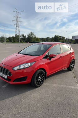 Хэтчбек Ford Fiesta 2014 в 
