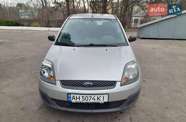 Хетчбек Ford Fiesta 2007 в Бершаді