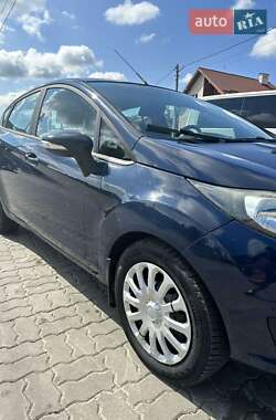Хэтчбек Ford Fiesta 2014 в Львове