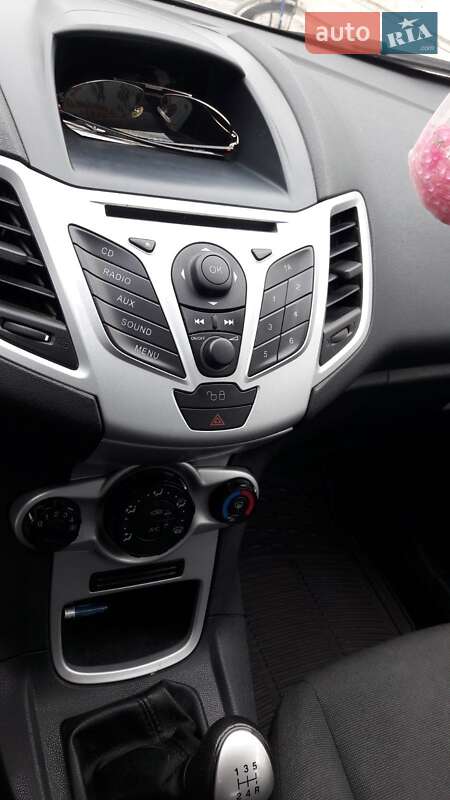 Хетчбек Ford Fiesta 2012 в Житомирі