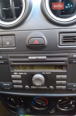 Хэтчбек Ford Fiesta 2008 в Хусте