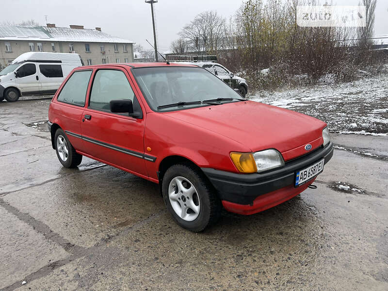 Хэтчбек Ford Fiesta 1992 в Виннице фото Хэтчбек Ford Fiesta 1992 в Виннице