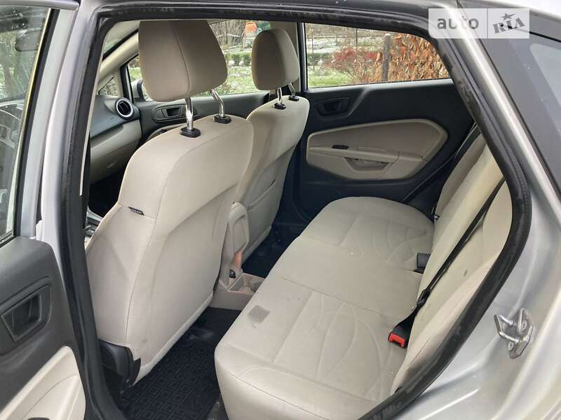 Седан Ford Fiesta 2018 в Львові