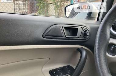 Седан Ford Fiesta 2018 в Львове