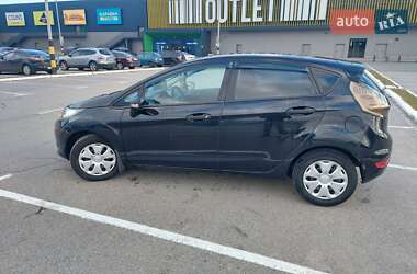 Хэтчбек Ford Fiesta 2008 в Киеве