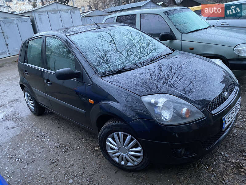 Хетчбек Ford Fiesta 2008 в Чернівцях