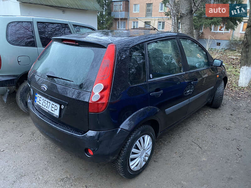 Хетчбек Ford Fiesta 2008 в Чернівцях