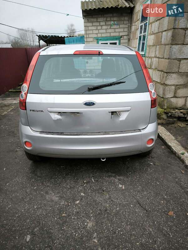 Хетчбек Ford Fiesta 2008 в Першотравенську