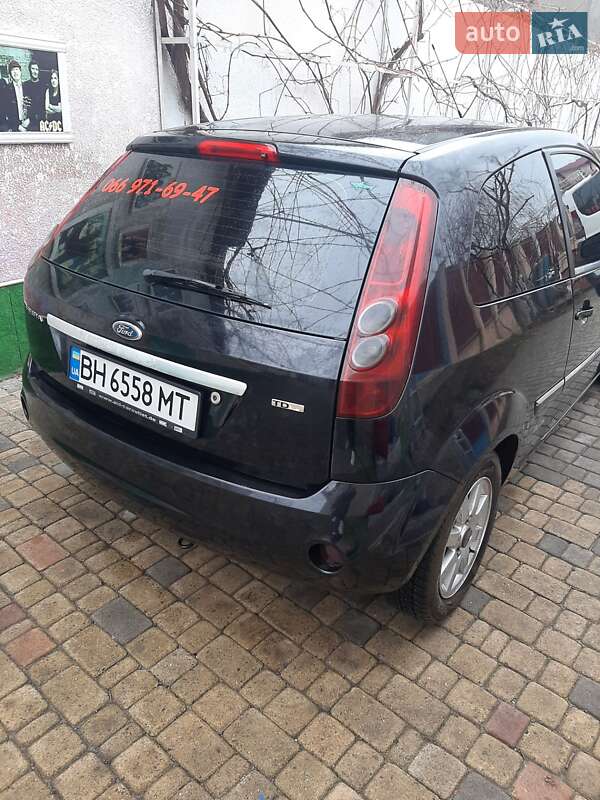Хэтчбек Ford Fiesta 2007 в Одессе