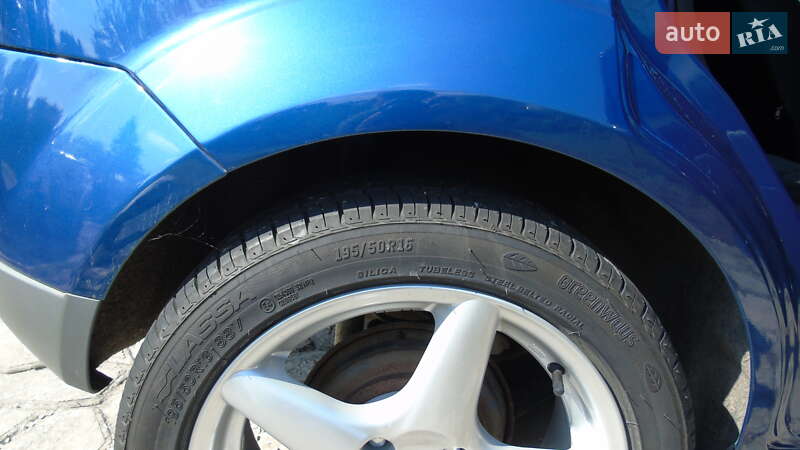 Хэтчбек Ford Fiesta 2006 в Николаеве