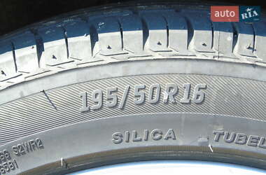 Хэтчбек Ford Fiesta 2006 в 