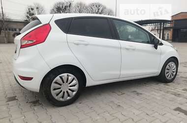 Хэтчбек Ford Fiesta 2012 в Нововолынске