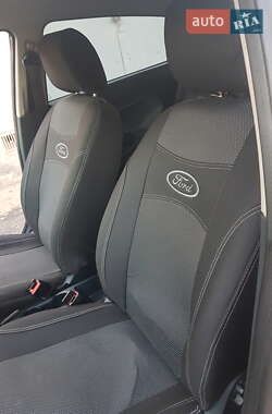 Хэтчбек Ford Fiesta 2010 в Львове
