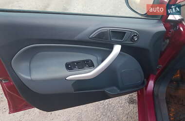 Хэтчбек Ford Fiesta 2010 в Львове