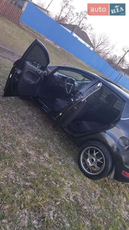 Хэтчбек Ford Fiesta 2014 в Пирятине