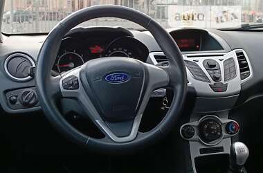 Хэтчбек Ford Fiesta 2012 в Харькове