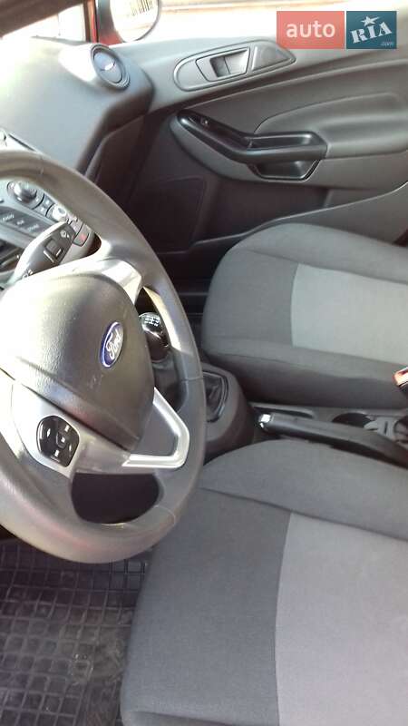 Хэтчбек Ford Fiesta 2013 в Киеве фото 9 Хэтчбек Ford Fiesta 2013 в Киеве