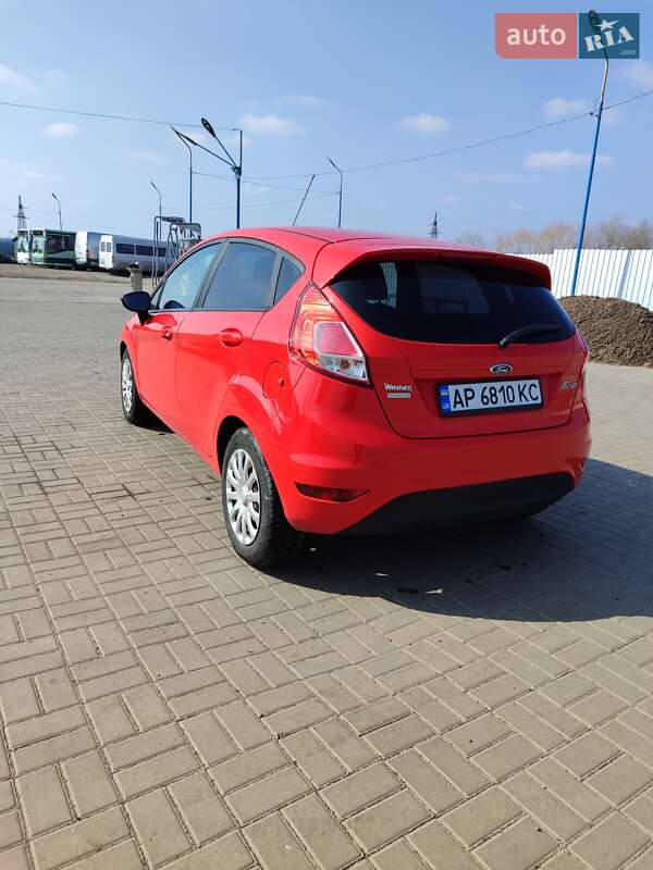 Хэтчбек Ford Fiesta 2015 в Запорожье