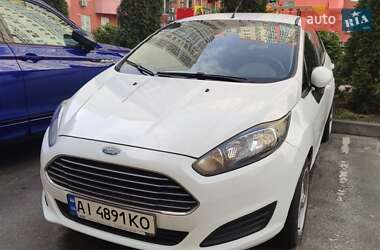 Хэтчбек Ford Fiesta 2013 в 