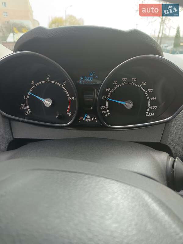 Хэтчбек Ford Fiesta 2013 в Волочиске