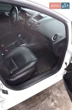 Хетчбек Ford Fiesta 2013 в Дніпрі