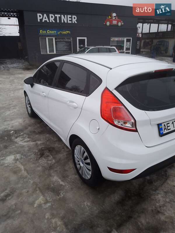 Хэтчбек Ford Fiesta 2013 в Днепре фото 6 Хэтчбек Ford Fiesta 2013 в Днепре