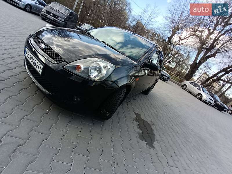 Хэтчбек Ford Fiesta 2007 в Виннице