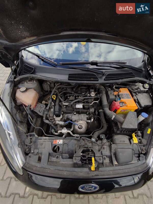 Хетчбек Ford Fiesta 2013 в Нововолинську