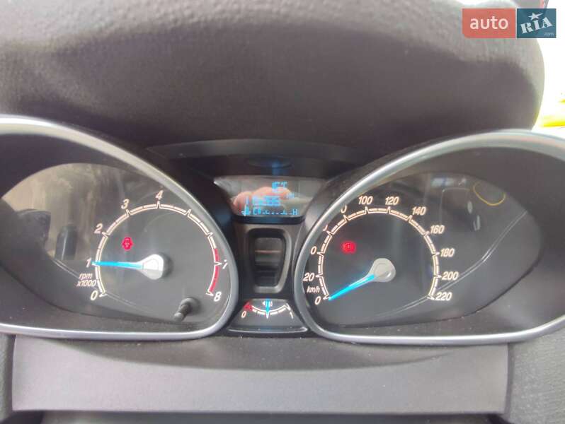 Хетчбек Ford Fiesta 2013 в Нововолинську