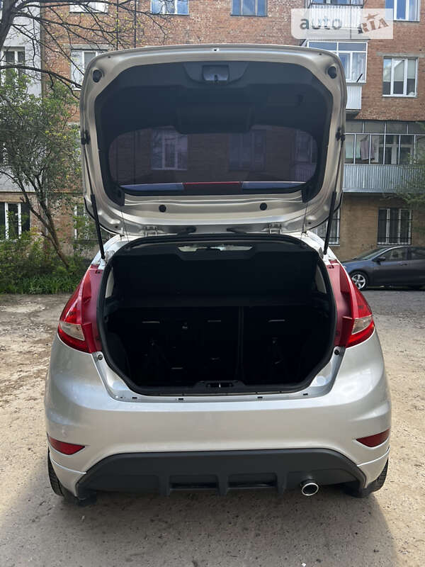 Хэтчбек Ford Fiesta 2010 в Львове фото 11 Хэтчбек Ford Fiesta 2010 в Львове