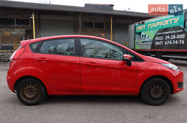 Хэтчбек Ford Fiesta 2016 в Львове