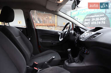 Хэтчбек Ford Fiesta 2016 в Львове