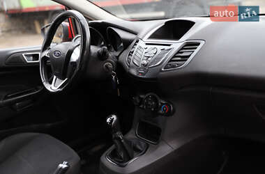 Хэтчбек Ford Fiesta 2016 в Львове